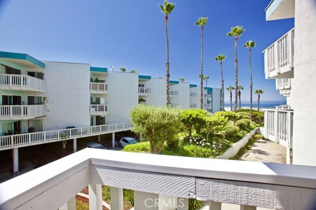 610 The Village, Redondo Beach, California 90277, 1 Bedroom Bedrooms, ,1 BathroomBathrooms,Residential,Sold,The Village,SR18190563