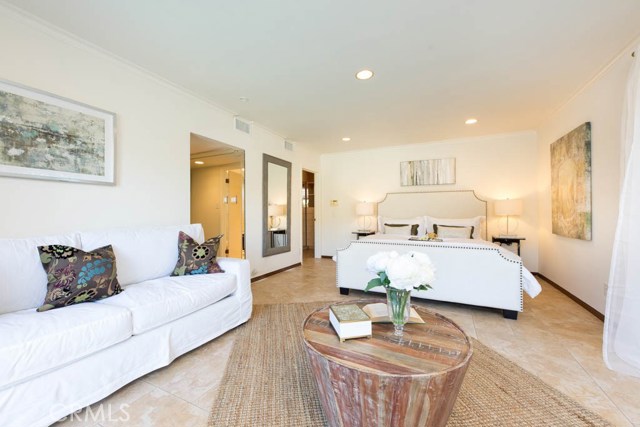 4 Bed Home for Sale in Encino, California