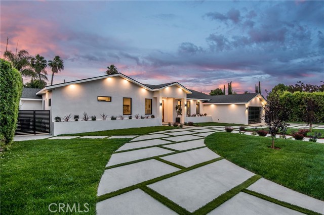 Photo of 19739 Henshaw Street, Woodland Hills, CA 91364