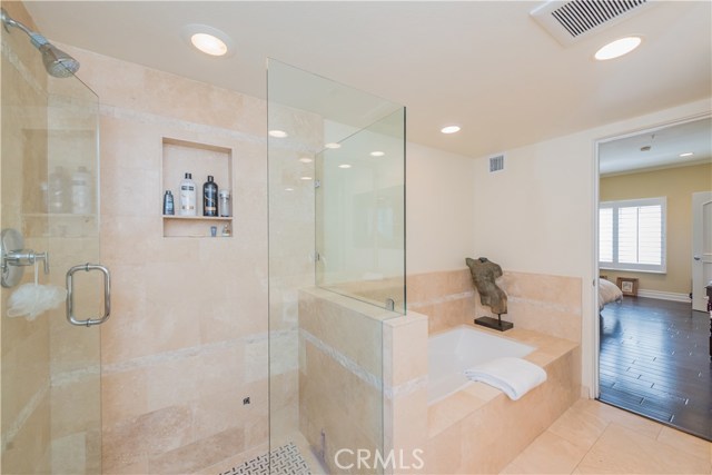 851 N San Vicente Boulevard 125