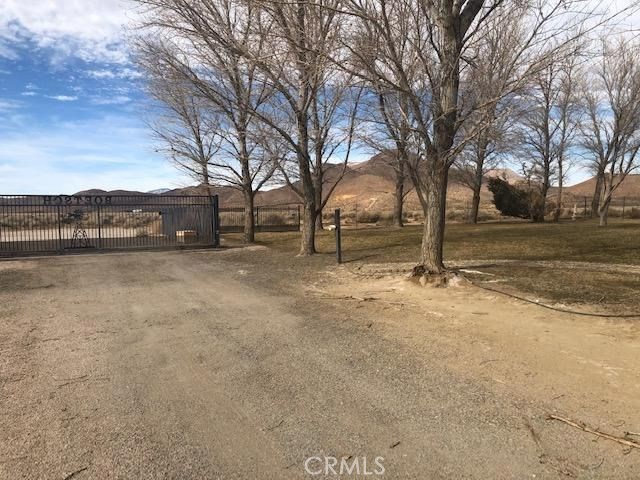 3 Bed Home for Sale in Mojave, California