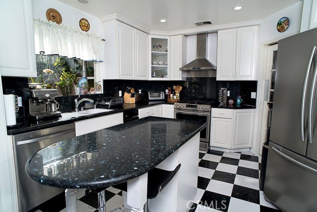 4 Bed Home for Sale in Encino, California