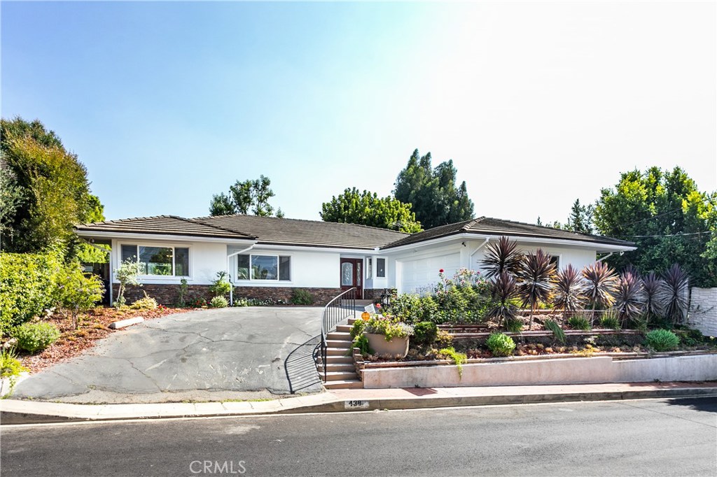 Photo of 438 NORTH ROBINWOOD DRIVE, Brentwood, CA 90049