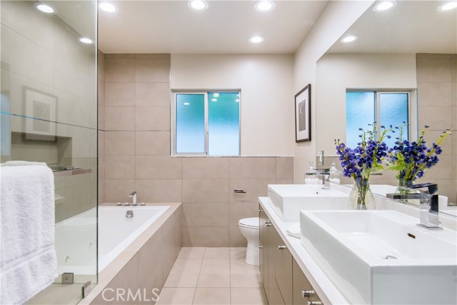 4 Bed Home for Sale in Studio City, California