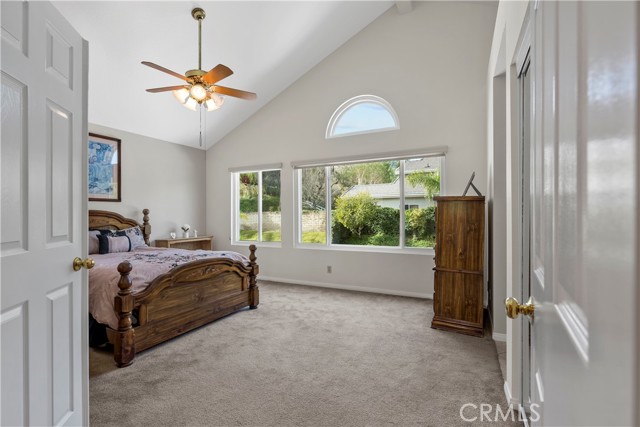 5 Bed Home for Sale in Saugus, California