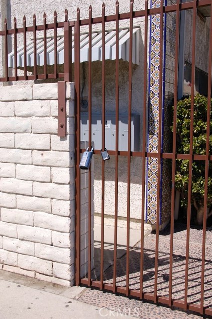 1 Bed Home for Sale in North Hollywood, California