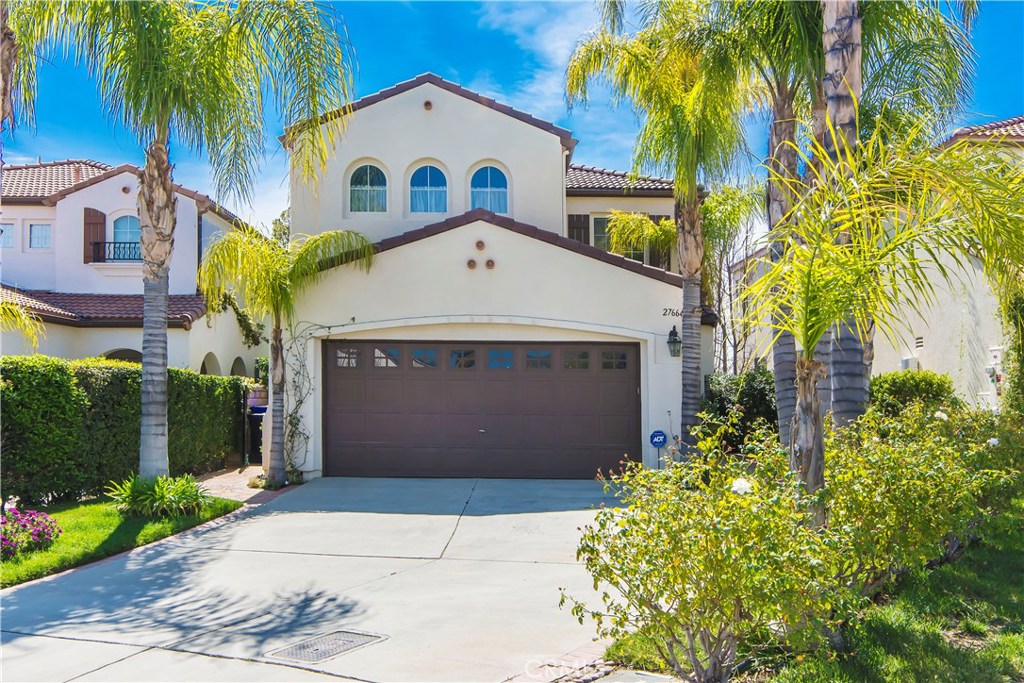 Photo of 27664 REDWOOD WAY, Castaic, CA 91384