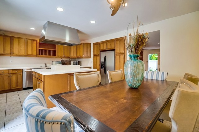 511 Meyer Lane, Redondo Beach, California 90278, 2 Bedrooms Bedrooms, ,1 BathroomBathrooms,Residential,Sold,Meyer,SR19152938