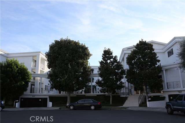 Photo of 4520 Natick Avenue #211, Sherman Oaks, CA 91403
