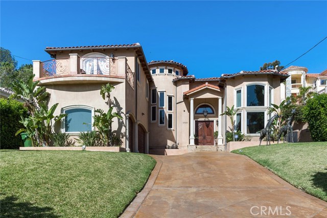 5 Bed Home for Sale in Granada Hills, California