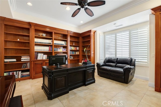 6 Bed Home for Sale in Sherman Oaks, California