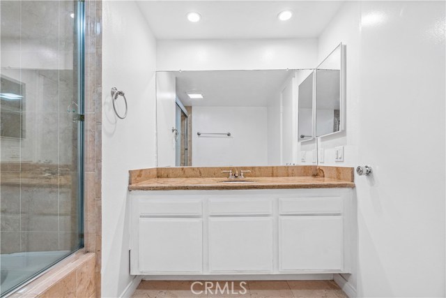 2 Bed Home for Sale in Los Angeles, California