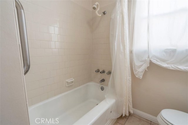 3 Bed Home for Sale in Lake Balboa, California