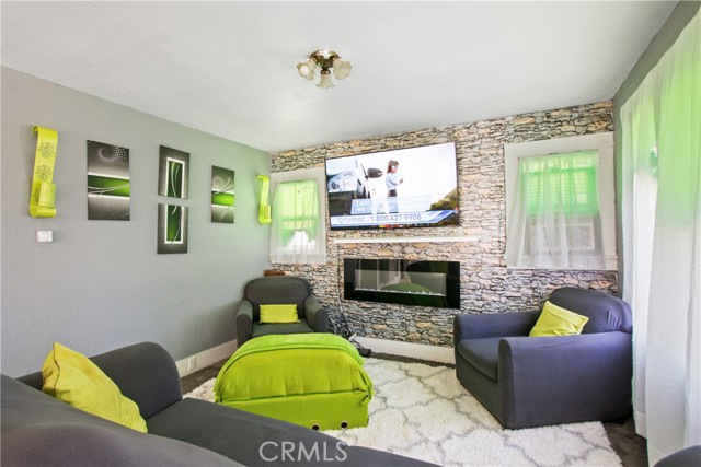  Income Home for Sale in Los Angeles, California