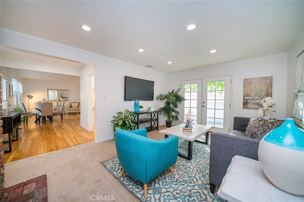 Photo for 6916 Beckett Street, Tujunga, CA 91042 - Listing #SR-19276702 6916 Beckett Street, Tujunga, CA 91042