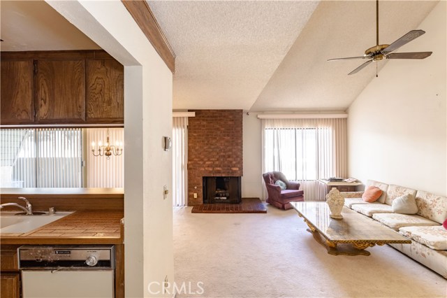 2 Bed Home for Sale in Van Nuys, California