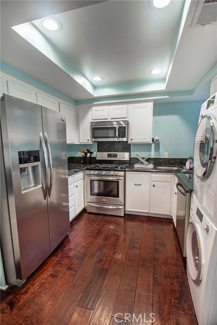 2 Bed Home for Sale in Valley Village, California