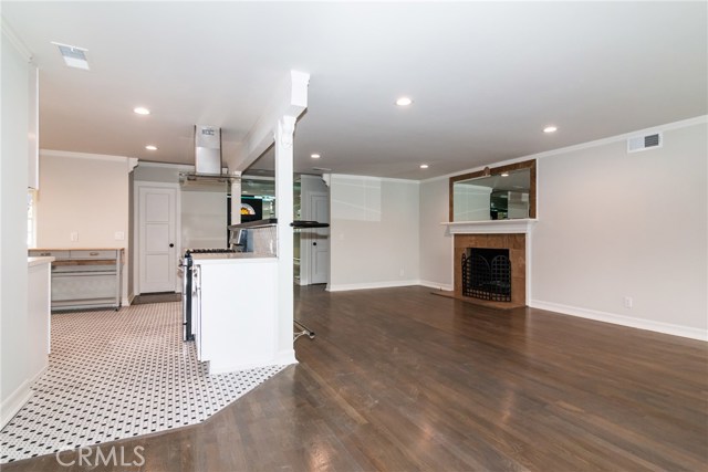 4 Bed Home for Sale in Van Nuys, California