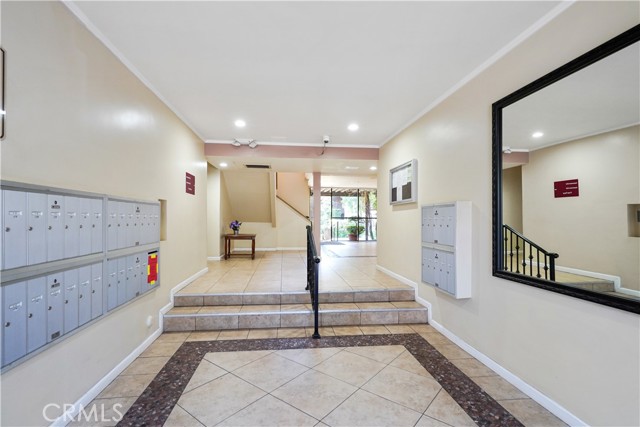 1 Bed Home for Sale in Encino, California