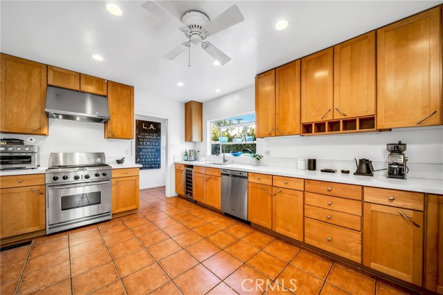 2 Bed Home for Sale in Toluca Lake, California