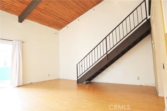 1 Bed Home for Sale in Encino, California