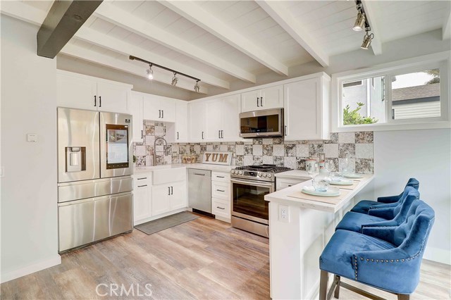1202 20th Place, Hermosa Beach, California 90254, 2 Bedrooms Bedrooms, ,1 BathroomBathrooms,Residential,Sold,20th,SR19185438