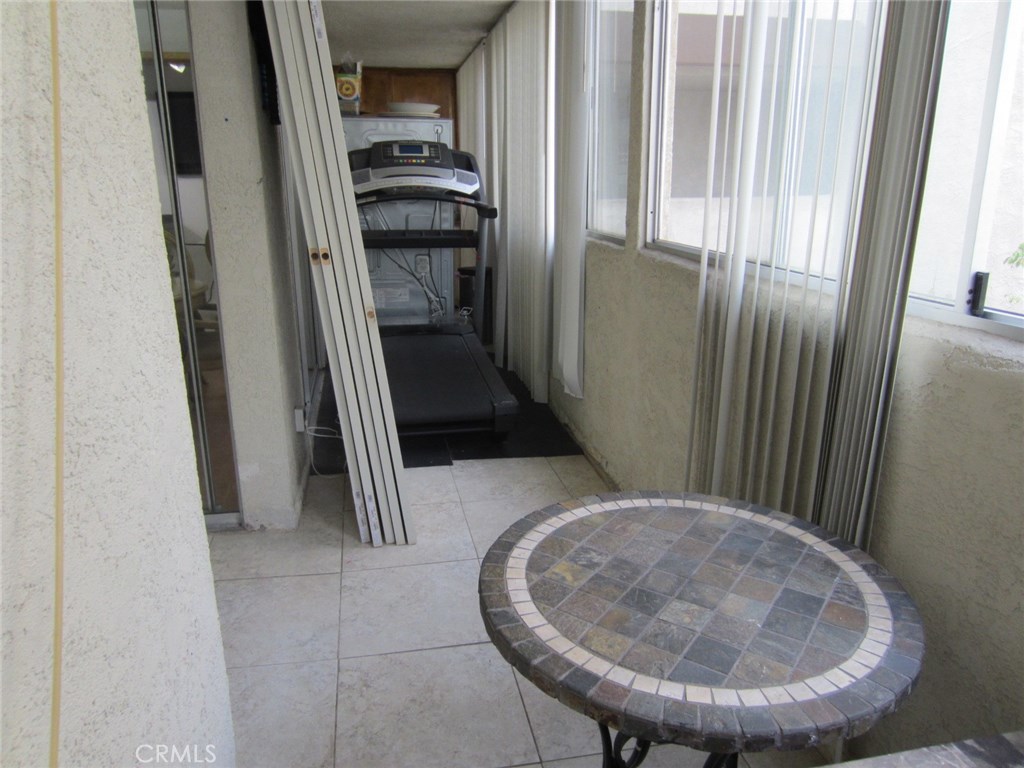 Photo for 570 W Stocker Street, 214, Glendale, CA 91202 - Listing #SR-19274904 570 W Stocker Street, 214, Glendale, CA 91202