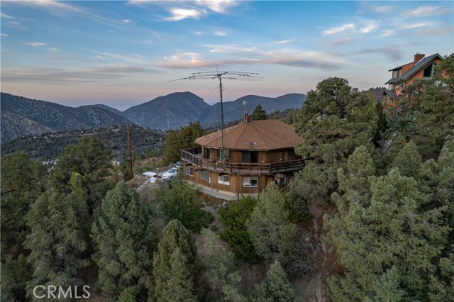 Detail Gallery Image 1 of 1 For 1717 Dawn Ct, Pine Mountain Club,  CA 93222 - 2 Beds | 2 Baths