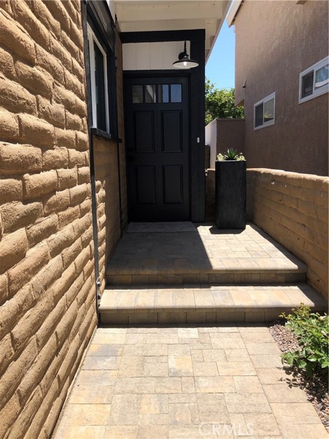1202 20th Place, Hermosa Beach, California 90254, 2 Bedrooms Bedrooms, ,1 BathroomBathrooms,Residential,Sold,20th,SR19185438
