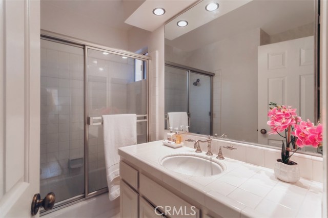 2 Bed Home for Sale in Los Angeles, California