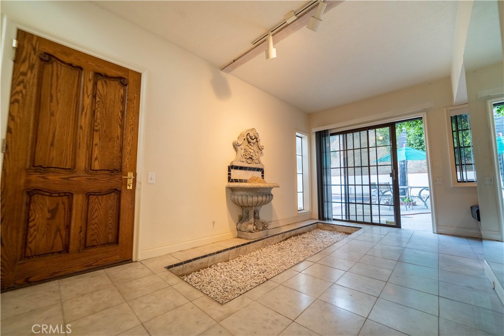 Photo for 1479 BELLEAU Road, Glendale, CA 91206 - Listing #SR-19152606 1479 BELLEAU Road, Glendale, CA 91206