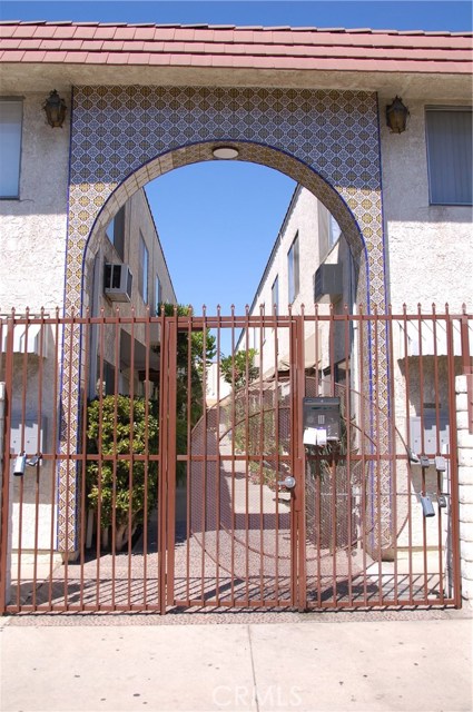 1 Bed Home for Sale in North Hollywood, California