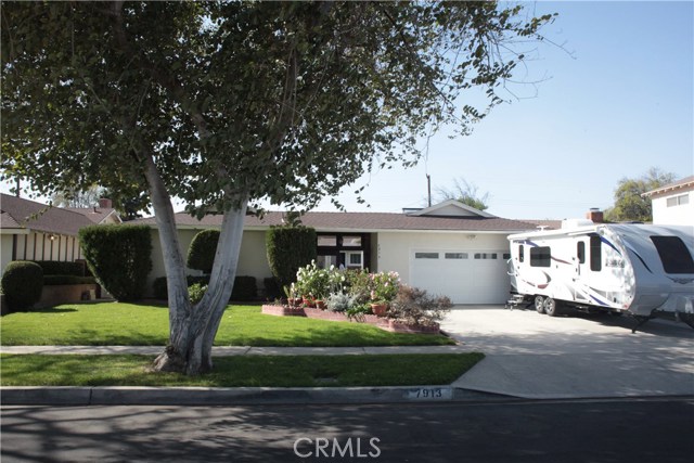 Photo of 7913 Sausalito Avenue, West Hills, CA 91304