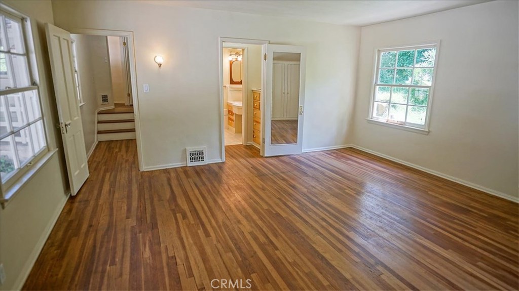 Photo for 2592 E Chevy Chase Drive, Glendale, CA 91206 - Listing #SR-19139561 2592 E Chevy Chase Drive, Glendale, CA 91206