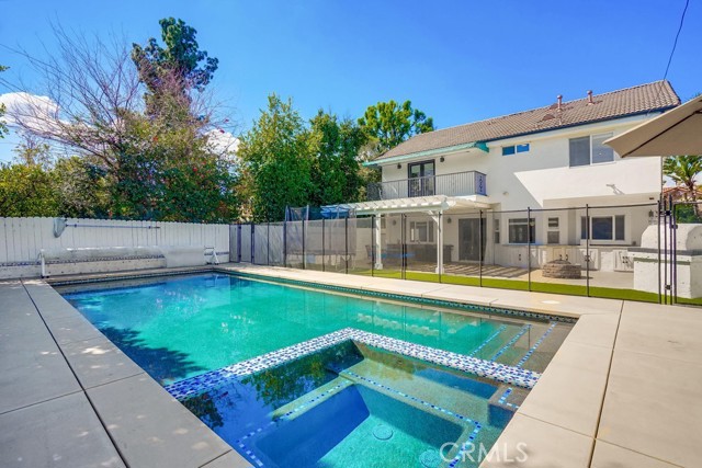 5 Bed Home for Sale in Valley Village, California