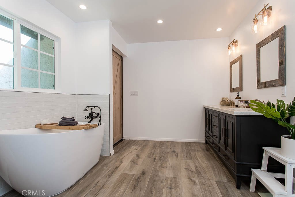 Photo for 6263 Mclaren Avenue, Woodland Hills, CA 91367 - Listing #SR-19274240 6263 Mclaren Avenue, Woodland Hills, CA 91367