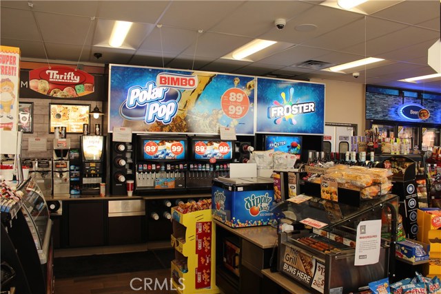 White, 93304, ,Commercial,For Sale,White,SR20204231