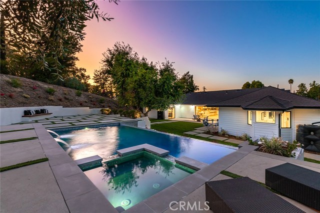 Photo of 23312 Erwin Street, Woodland Hills, CA 91367