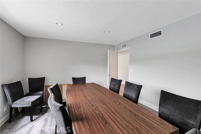 2 Bed Home for Sale in Newhall, California