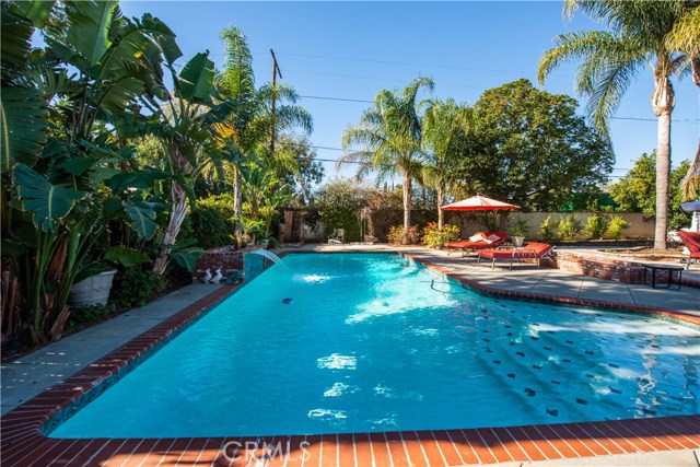 4 Bed Home for Sale in Lake Balboa, California