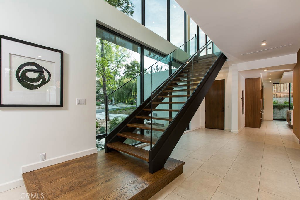 Photo for 23315 CALVERT Street, Woodland Hills, CA 91367 - Listing #SR-19072953 23315 CALVERT Street, Woodland Hills, CA 91367