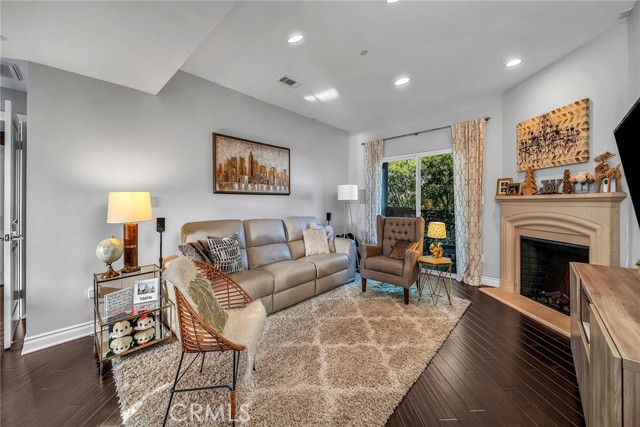 2 Bed Home for Sale in Studio City, California