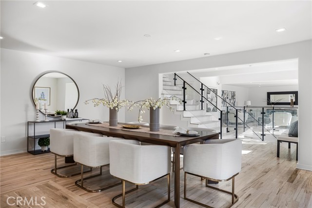 4 Bed Home for Sale in Hollywood Hills, California