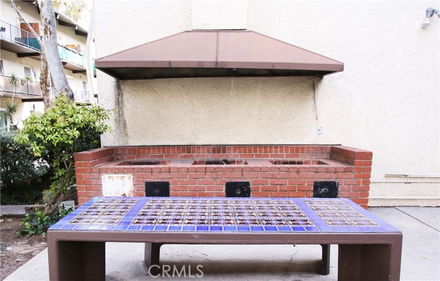 1 Bed Home for Sale in Encino, California