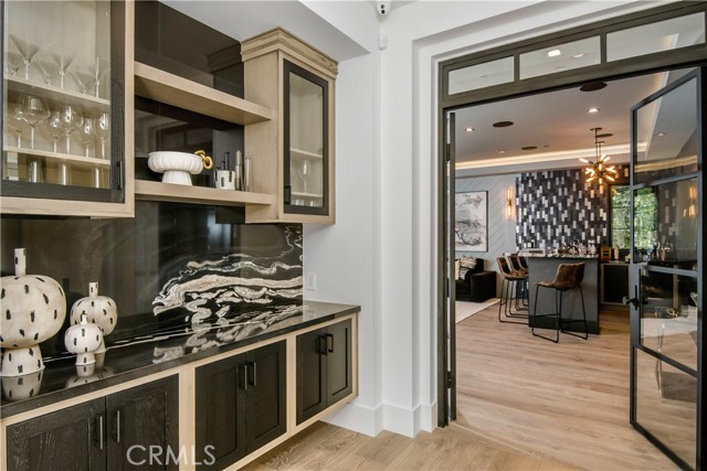 5 Bed Home for Sale in Encino, California