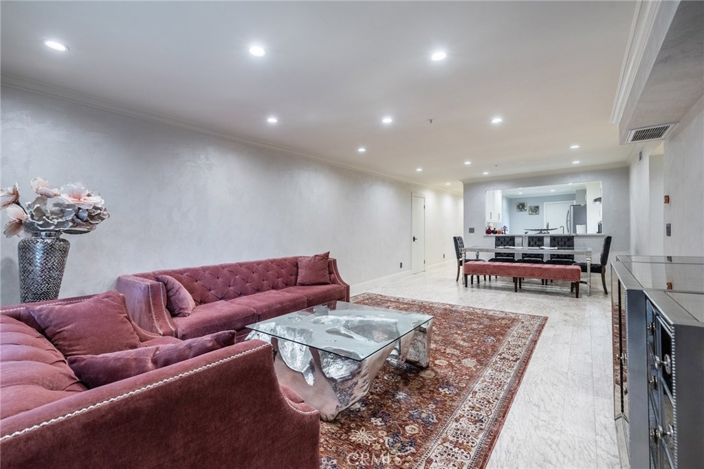 Photo for 1020 DAVIS Avenue, 105, Glendale, CA 91201 - Listing #SR-19270214 1020 DAVIS Avenue, 105, Glendale, CA 91201