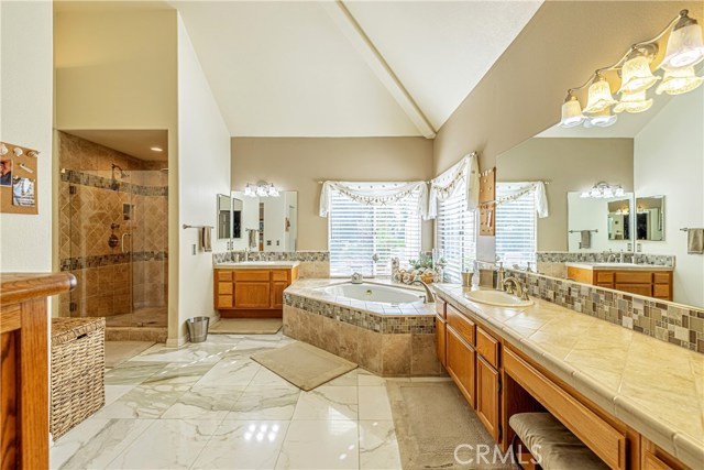 6 Bed Home for Sale in Palmdale, California