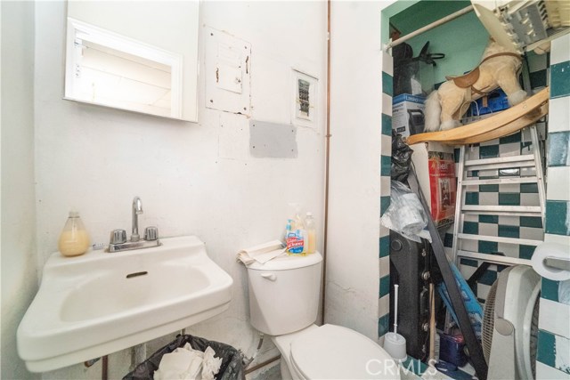 Tweedy, 90280, ,For Sale,Tweedy,SR20152434