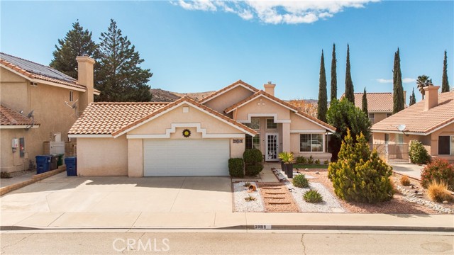 Detail Gallery Image 1 of 1 For 39919 Milan Dr, Palmdale,  CA 93551 - 4 Beds | 2 Baths