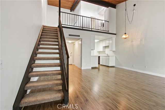 1 Bed Home for Sale in Encino, California